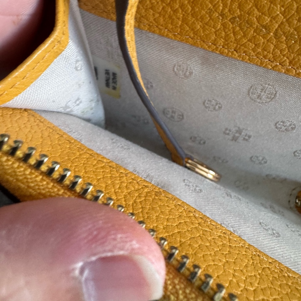 Tory Burch Mustard Leather Zip Wallet - Picture 9 of 11